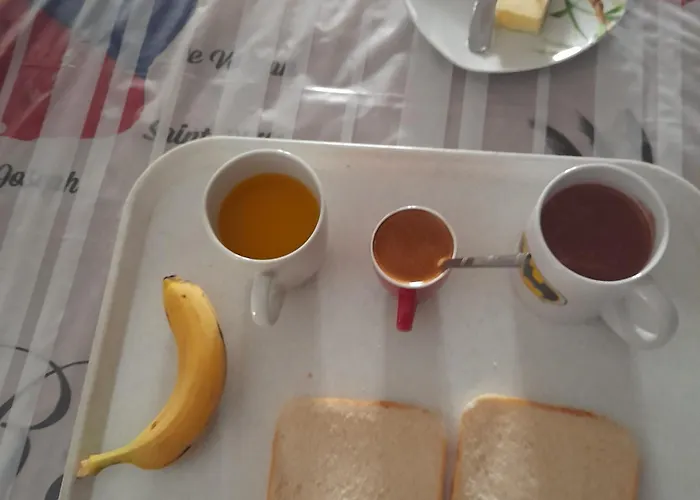 Oda ve Kahvaltı De Charme En Normandie